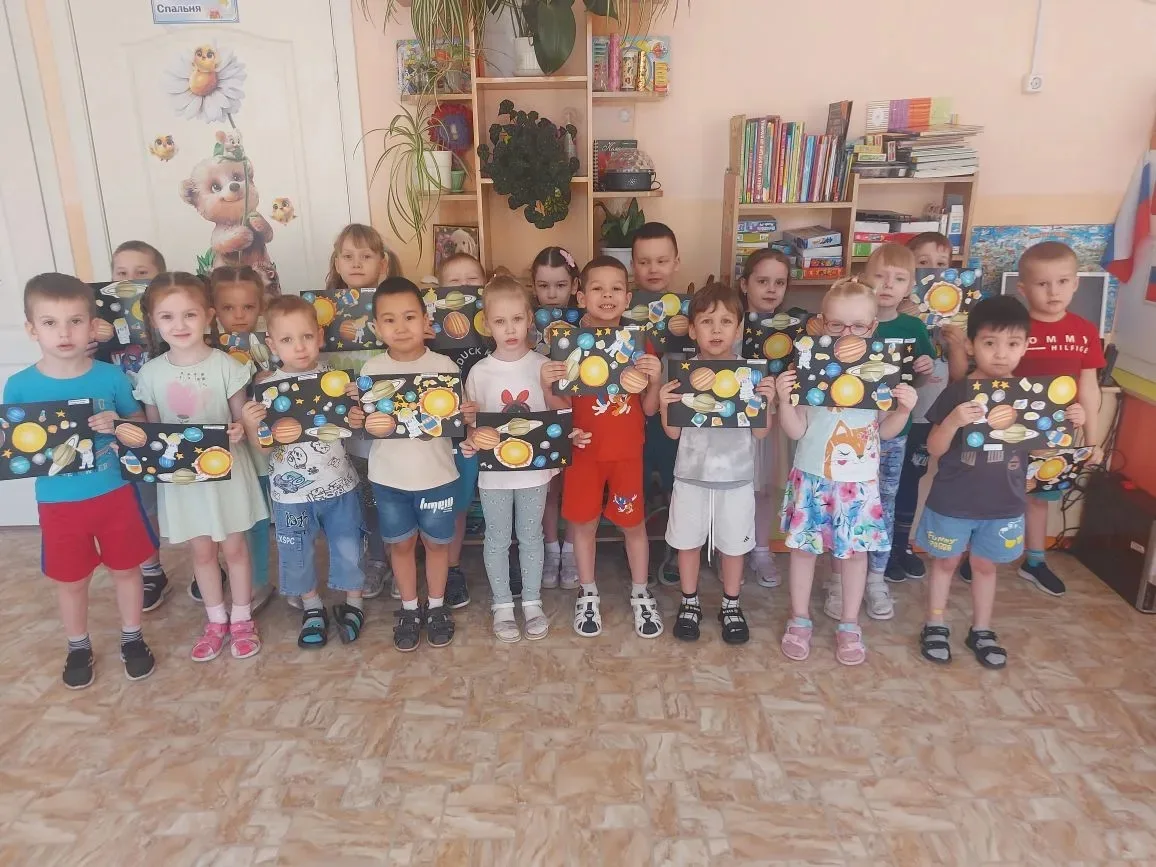 "День космонавтики" старшая группа 24,корпус 4